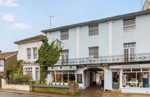Hurstpierpoint House | Double Room with en-suite shower room in the Central Village Location of Hurstpierpoint