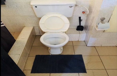 Accra Bed & Breakfast | Double Room With Balcony