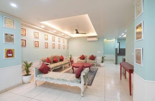 Panch Batti Apartment | Double Room with Balcony
