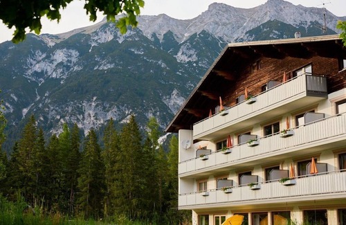 Leutasch Apartment | Double room with bath, WC TYPE A - Apartments & rooms Zugspitze