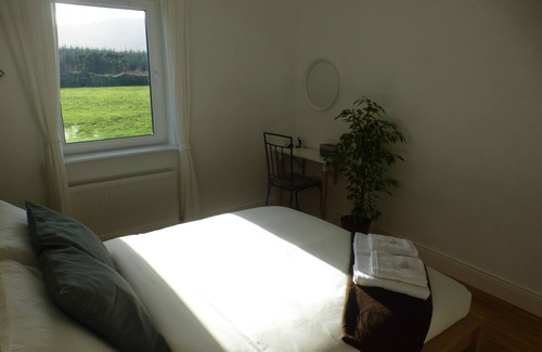 Portmagee Bed & Breakfast | Double room with en-suite bathroom