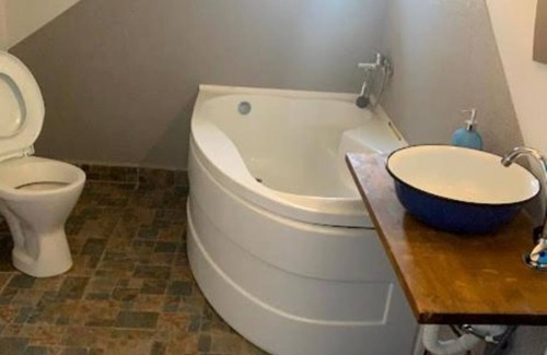 Corbu Villa | Double Room With Private Bathroom at CORBU ACCOMMODATIONn