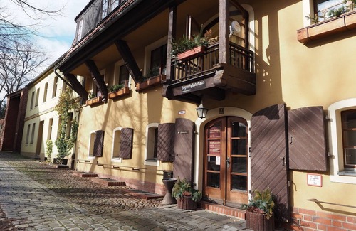 Cottbus Cottage | Double room with shared bathroom 2 - Jugendgästehaus