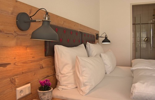Sankt Georgen im Schwarzwald Apartment | Double room with shower/toilet and balcony