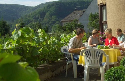 Kaimt Bed & Breakfast | Double room with shower/WC/balcony - Winzerhaus Haas-Lenz
