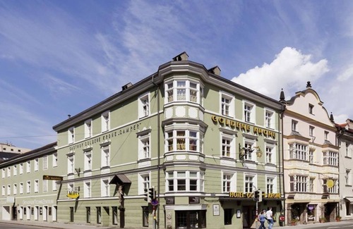 Innsbruck City Centre House | Double room with shower od. Bathroom, WC - Hotel Goldene Krone