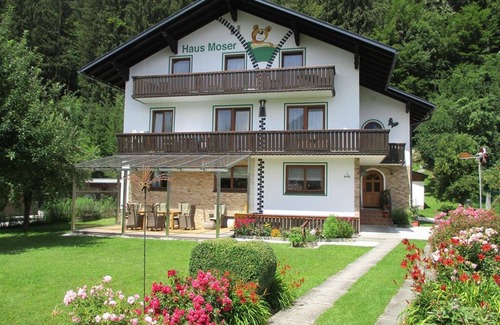 Maitschern Apartment | Double room with shower, WC - Haus Moser