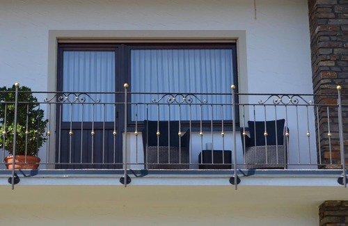 Leiwen Bed & Breakfast | Double room with shower/WC - Gästehaus Jostock-Hermes