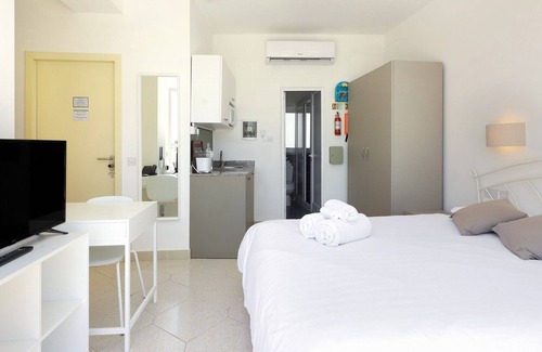 Sliema House | Double Room with Terrace