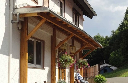 Beerfelden Cottage | Double room without balcony 09 - Gasthaus Zum Pälterwald