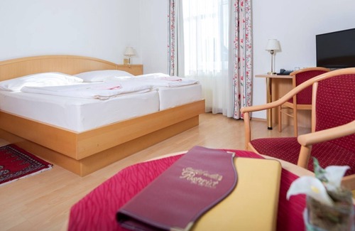 Seeboden Bed & Breakfast | Double room without breakfast - Gasthof Postwirt