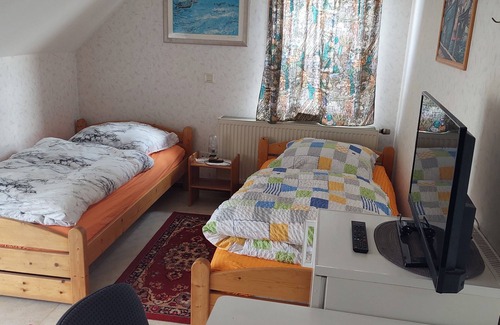 Schwarzbach Apartment | Double room WLAN, refrigerator Parking lot