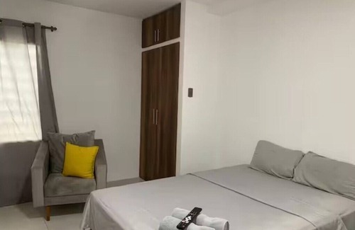 Guayaquil Apartment | Double Suite Near the Airport