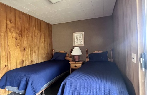 Manila Hotel | Double Twin Room with kitchenette, Flaming Gorge