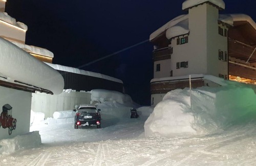 Sankt Anton am Arlberg Apartment | Doubleroom Purpura - House Gertrud