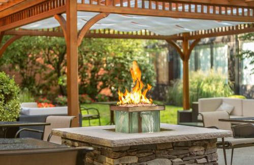 Andover Hotel | DoubleTree by Hilton Boston-Andover