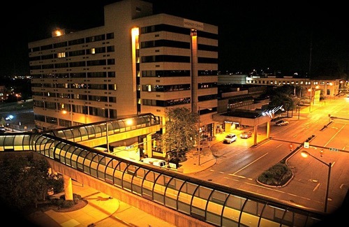 Canton Hotel | DoubleTree by Hilton Canton Downtown