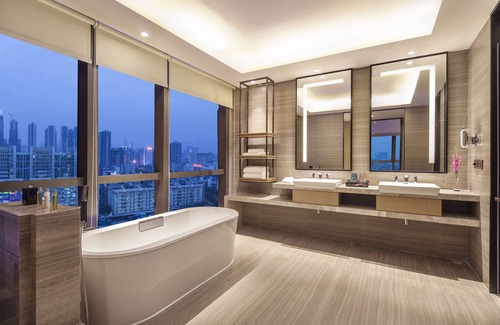 Longhua District Hotel | DoubleTree by Hilton Hotel Shenzhen Longhua