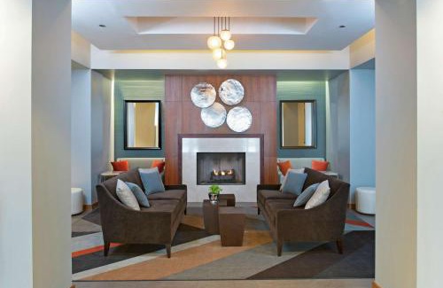 Skokie Hotel | DoubleTree by Hilton Hotel and Conference Center Chicago North Shore