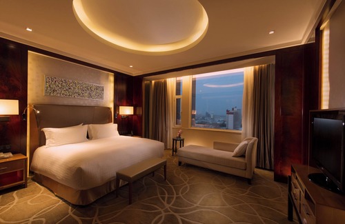 Golmud Hotel | DoubleTree by Hilton Hotel Qinghai - Golmud