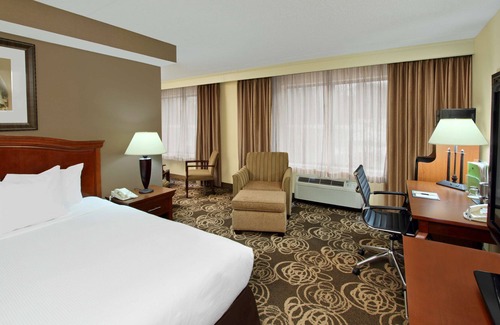 Mahwah Hotel | DoubleTree by Hilton Mahwah