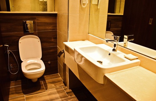Nairobi Hotel | DoubleTree by Hilton Nairobi Hurlingham