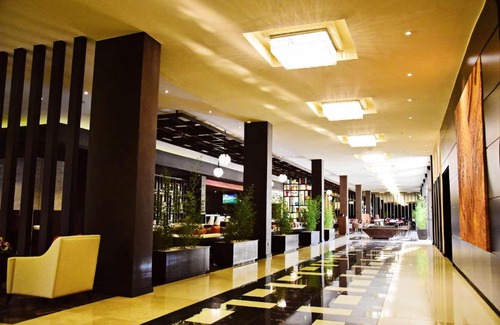 Nairobi Hotel | DoubleTree by Hilton Nairobi