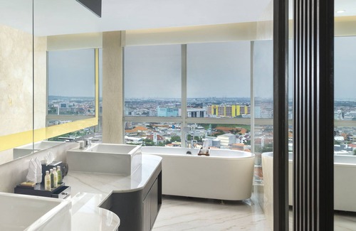 Surabaya Hotel | Doubletree By Hilton Surabaya