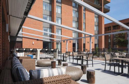 East Syracuse Hotel | DoubleTree by Hilton Hotel Syracuse