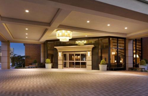 McLean Hotel | DoubleTree by Hilton McLean Tysons