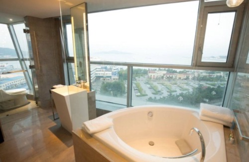 Huancui Hotel | DoubleTree by Hilton Weihai, China