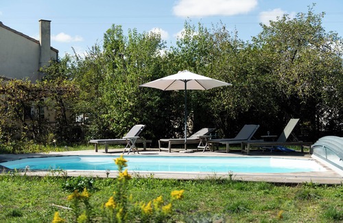 Le Gue-d'Allere House | Douce France" wooden mini-home, between La Rochelle and Green Venice