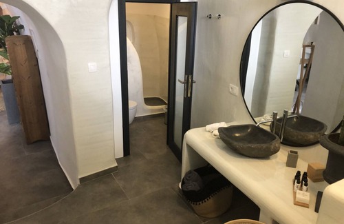 Fira House | Doukas Caldera Suites Fira