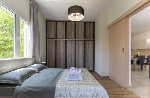 Spata-Artemida Cottage | Doukas House Cottage with vineyard, Artemis