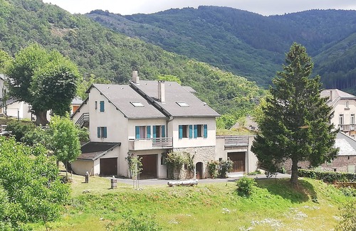 Dourbies House | Dourbies, Mont Aigoual, Cévennes National Park 500 m from the river