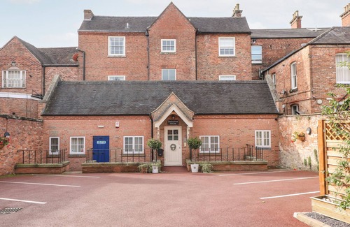 Ashbourne Cottage | DOVEDALE, romantic, character holiday cottage in Ashbourne