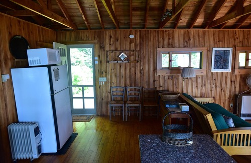 Deer Isle Cottage | Dow Road Waterfront - Privately situated