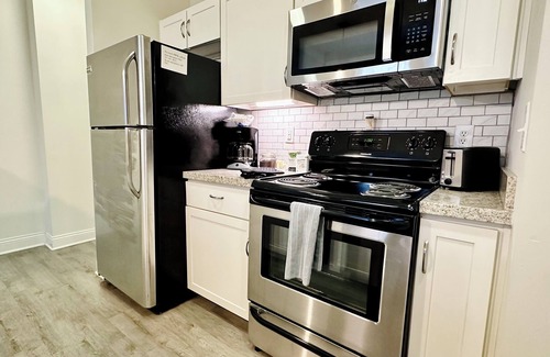 Market East District Apartment | Downtown 2 bedroom Oasis with free parking