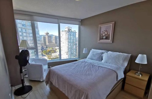 Crosstown Condo | Downtown 270° Sea& Mountain& City View by SkyTrain