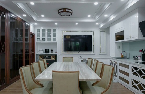 Da Lat Villa | Downtown 5 Bedroom Villa with Luxury Interior - 10 min to downtown