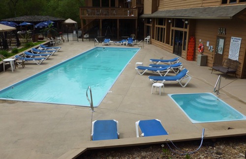 Bigfork Condo | Downtown Bigfork Montana on the Swan River and Flathead Lake.