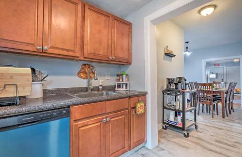 Brockton Apartment | Downtown Brockton Apt Less Than 1 Mi to Local Dining