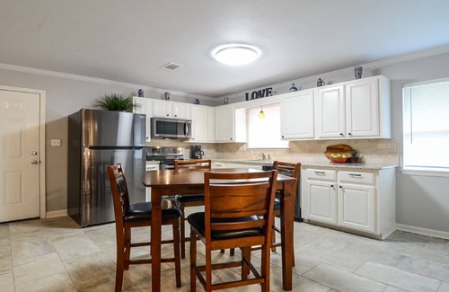 Conway House | Downtown Charmer W/WiFi, Close to Colleges, Restaurants & Hospital