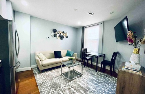 Center City Apartment | Downtown City Hall close by Kimmel Center 1BD
