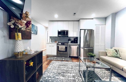 Center City Apartment | Downtown City Hall close by Kimmel Center 1BD