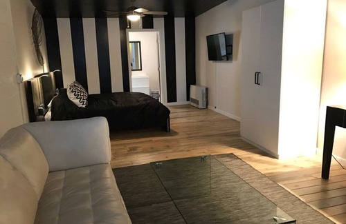 Southside Cottage | Downtown Cozy Condo -Walk to Best Diners, Breweries, NAU, Historic Flagstaff!