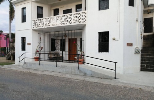 Dangriga Apartment | Downtown Dangriga! North American style and comfort with pool. Everything nearby