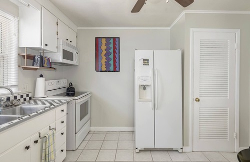 Downtown Dunedin Cottage | Downtown Dunedin Keylime Cottages 4, right in Downtown Dunedin