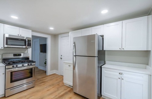 Geneva Apartment | Downtown Geneva 2nd Floor Condo