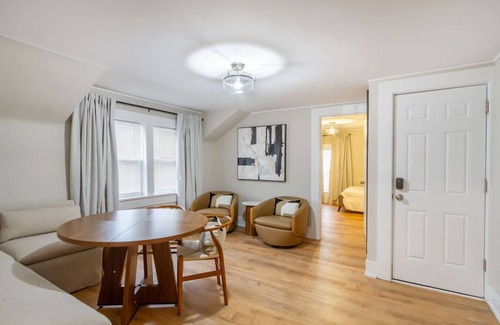 Geneva Apartment | Downtown Geneva 2nd Floor Condo